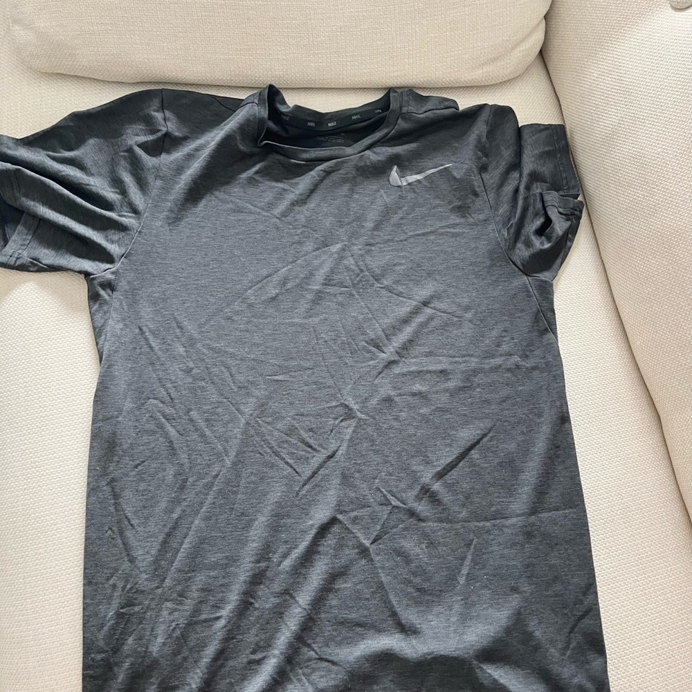 Nike Men's Gray Dri-fit T-Shirt